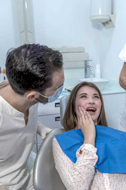 Best Urgent Care for Lost Fillings or Crowns in Valencia West, AZ